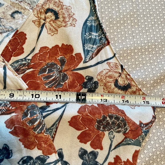 NWOT Vici Floral Wrap Maxi Dress, fits like Small - Picture 6 of 9